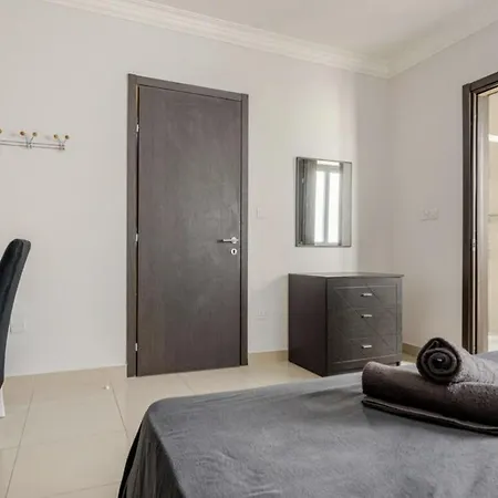 Elegant Central Apartment Sliema Exterior photo